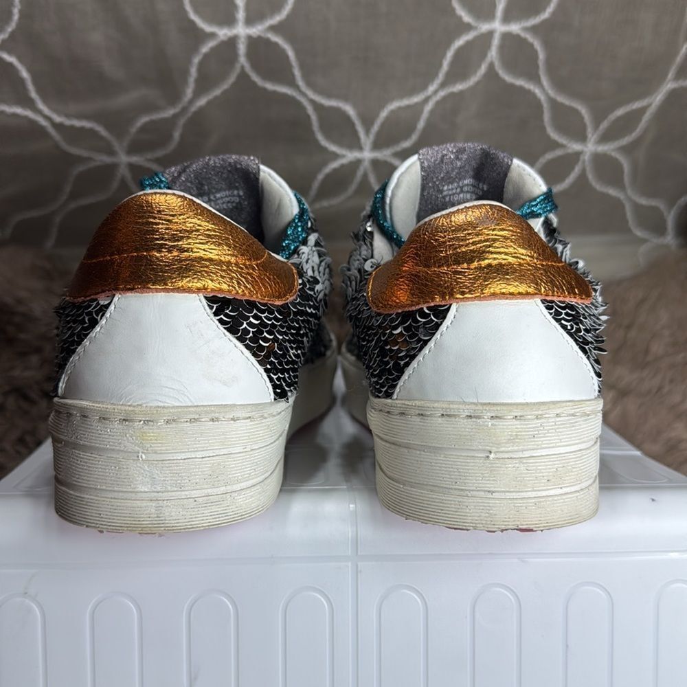(E4) Meline Italy silver sequined leather sneakers, size 7 women. - Picture 4 of 13